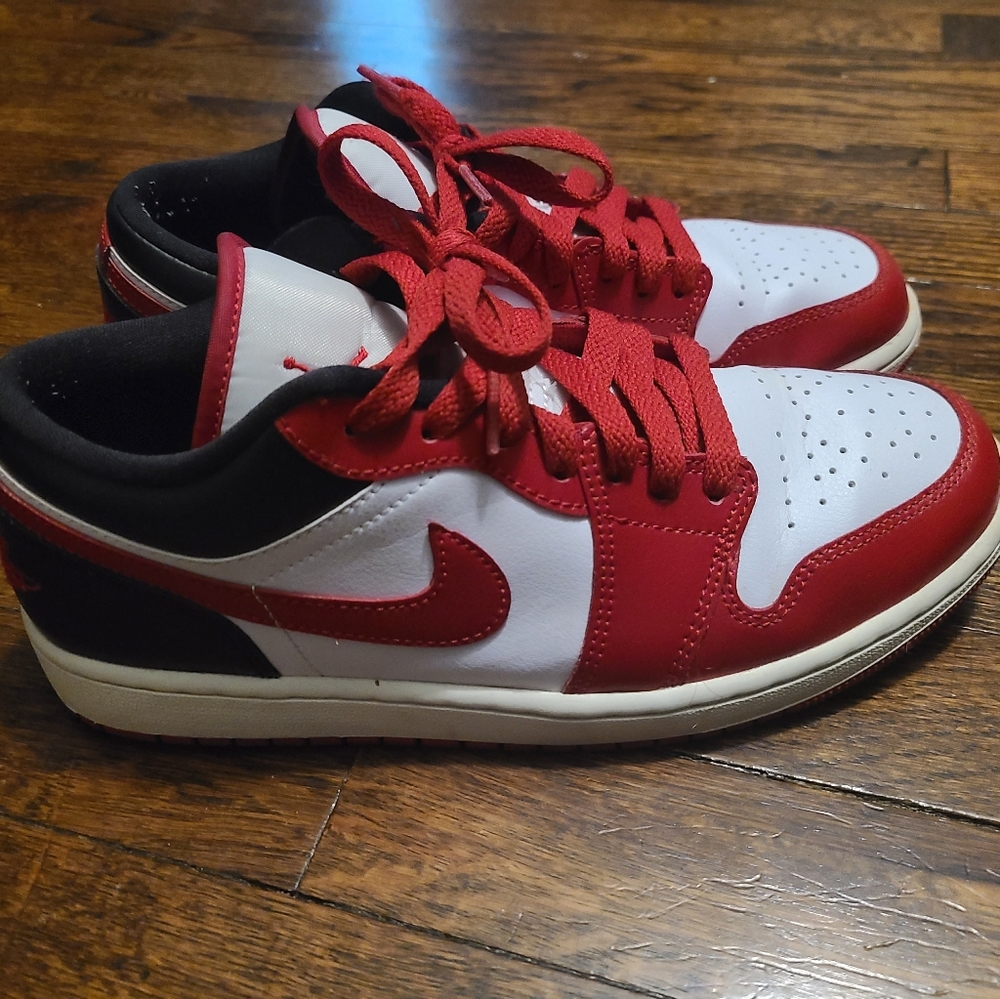 Jordan low Air 1